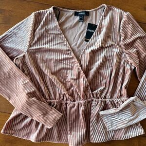 Forever 21+ Ribbed Velour Ruffle top size 0x